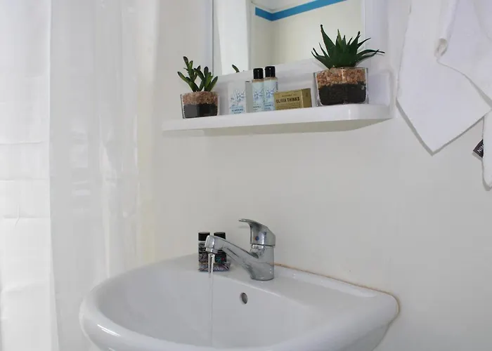 Aphrodite Of Milos * Adamantas (Milos)