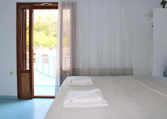 Aphrodite Of Milos Adamantas (Milos)